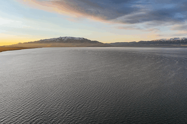 Discover the Autumn Magic of Sayram Lake in Xinjiang 🍂 Discover the Autumn Magic of Sayram Lake in Xinjiang 🍂 video poster