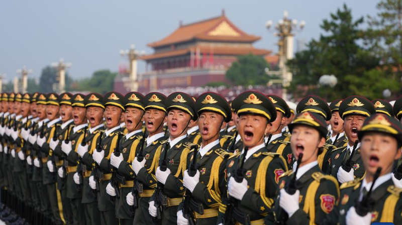 Xi_Jinping_Commends_Parade_Troops_on_WWII_80th_Anniversary
