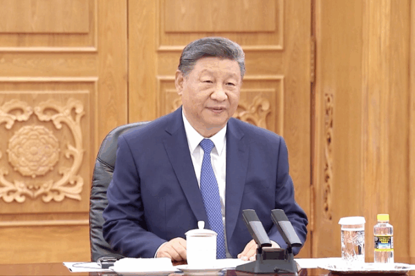 Xi Meets Portuguese PM, Says He’s Left with a ‘Wonderful and Profound Impression’ Xi_Meets_Portuguese_PM__Says_He_s_Left_with_a__Wonderful_and_Profound_Impression_ video poster
