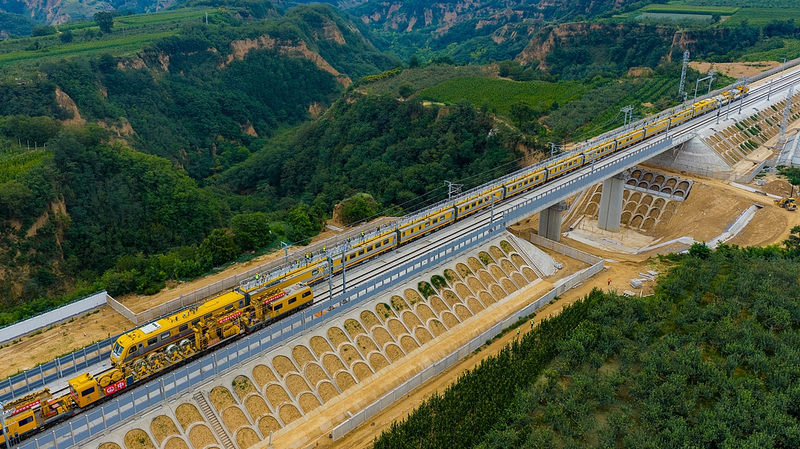 Xi_an_Yan_an_High_Speed_Rail_Enters_Testing_Phase - Namaste Headlines Xi_an_Yan_an_High_Speed_Rail_Enters_Testing_Phase