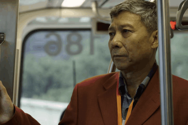 Tian Qichang’s Office: Bridging Families Across the Straits Tian Qichang’s Office: Bridging Families Across the Straits video poster