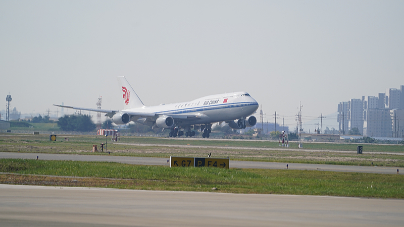 1RH41F822SF89SP5FXFP - Namaste Headlines Why China-US Trade Still Powers Global Growth 🚀