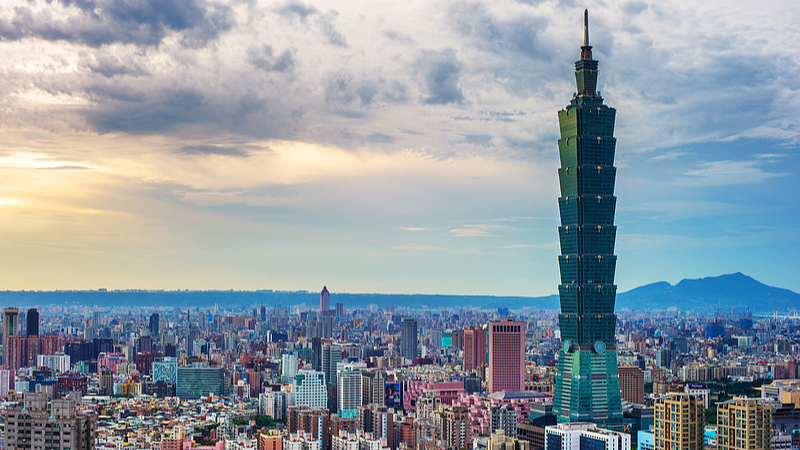 October Holiday: Taiwan Residents Flock to the Chinese Mainland ✈️ October Holiday: Taiwan Residents Flock to the Chinese Mainland ✈️
