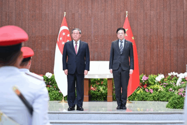China & Singapore Team Up for a Digital Green Future 🌏🤝 China & Singapore Team Up for a Digital Green Future 🌏🤝