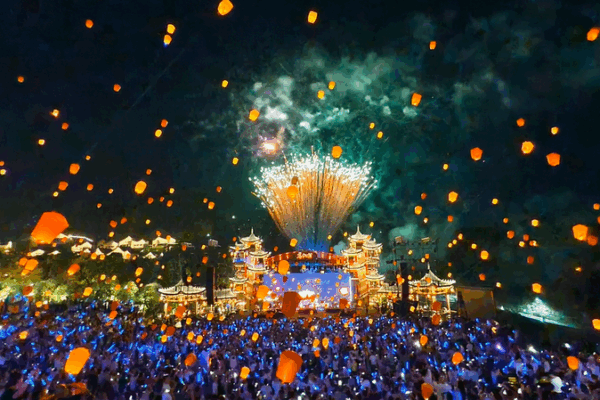 Gexian Village’s Thousand Lanterns Light Up Jiangxi Nights