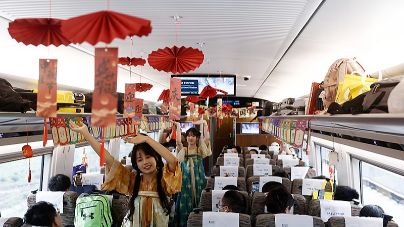 National Day Magic: The Chinese Mainland’s Destinations Buzz with Joy National Day Magic: The Chinese Mainland’s Destinations Buzz with Joy