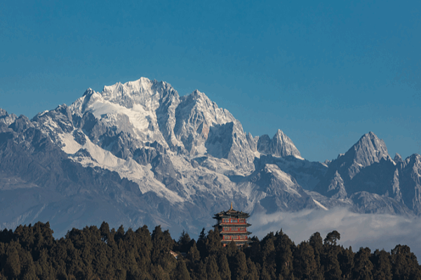 Discover Yulong Snow Mountain: Yunnan’s Black & White Wonder video poster