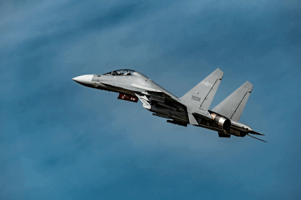 J-16 Fighter Jet Flexes Power & Precision ✈️ J-16 Fighter Jet Flexes Power & Precision ✈️