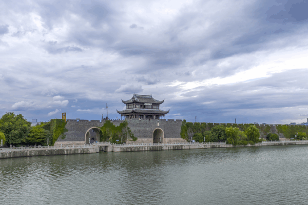 Suzhou Unveiled: Where Ancient Zen Meets Modern Tech 🚀🧘 Suzhou Unveiled: Where Ancient Zen Meets Modern Tech 🚀🧘 video poster