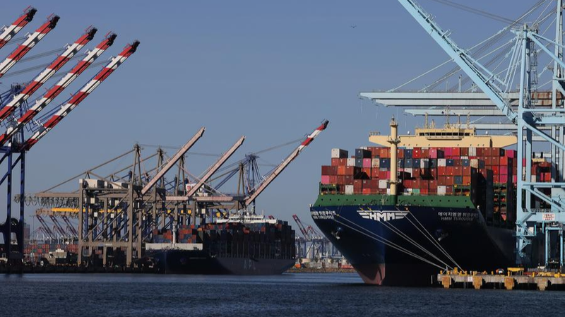 US Imposes Port Fees on Chinese Ships: Inside the Protectionism Twist 🚢