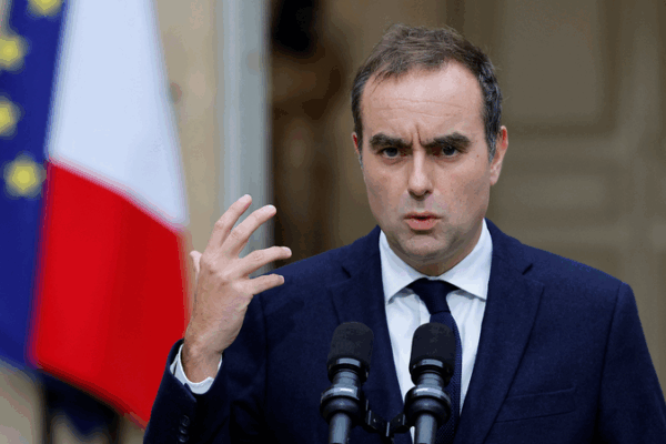 French PM Ditches Ministers’ Severance Pay in Cost-Cut Move French_PM_Ditches_Ministers__Severance_Pay_in_Cost_Cut_Move