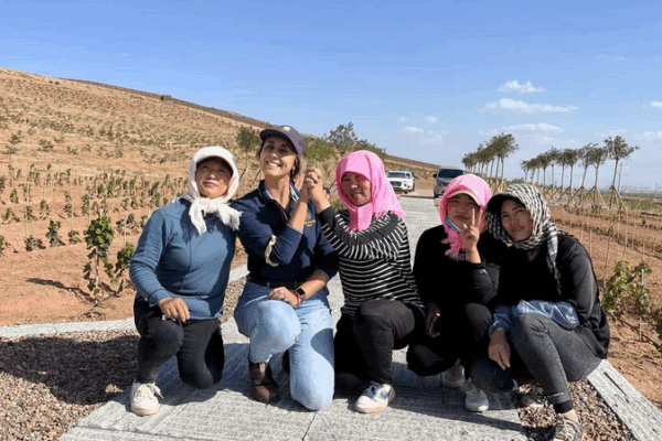 From Chile to Ningxia: Maria’s Wine Journey Beneath the Helan Mountains From_Chile_to_Ningxia__Maria_s_Wine_Journey_Beneath_the_Helan_Mountains