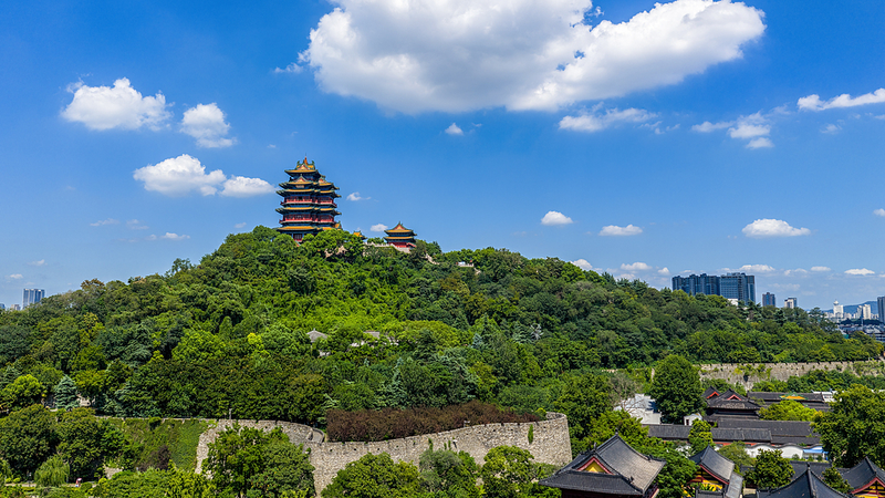 HPGJKWXLBOSJ9K11EC6N - Namaste Headlines Live from Yuejiang Tower: Nanjing’s Epic Skyline Ep.2 video poster
