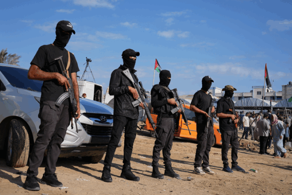 Hamas Frees 20 Hostages in Ceasefire Deal Hamas_Frees_20_Hostages_in_Ceasefire_Deal