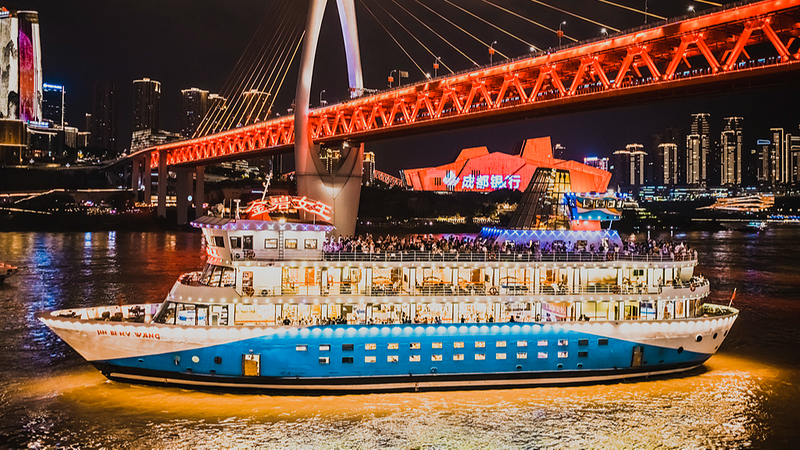 How the Chinese mainland’s ‘Super Golden Week’ Became a Spending Spree How_the_Chinese_mainland_s__Super_Golden_Week__Became_a_Spending_Spree