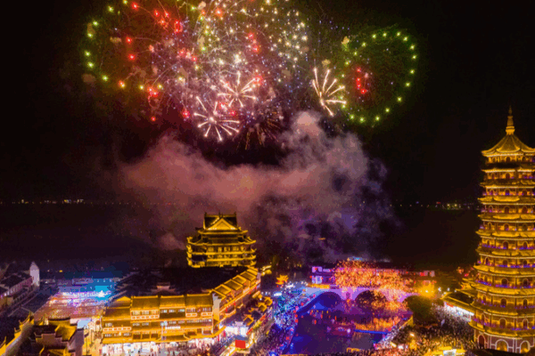 Huzhou’s Taihu Ancient Town Glows with Epic Fireworks & Light Shows Huzhou_s_Taihu_Ancient_Town_Glows_with_Epic_Fireworks___Light_Shows