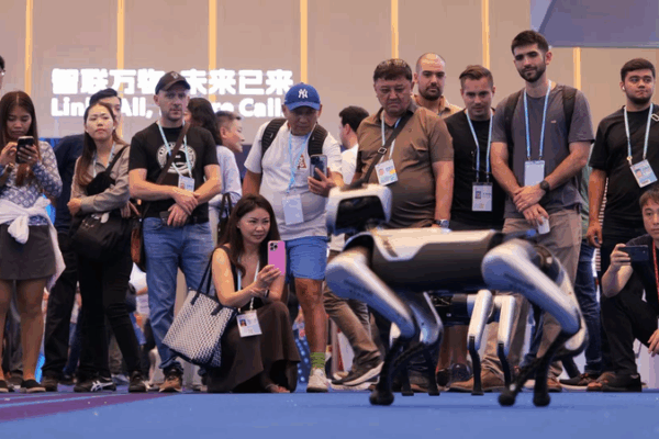 Inside_Phase_One__Advanced_Manufacturing_at_138th_Canton_Fair video poster