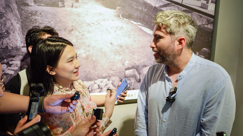 Jingdezhen__The_Global_Ceramics_Hub_Uniting_Artists video poster