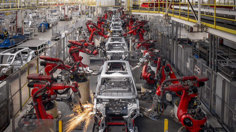 Chinese mainland’s Factory PMI Dips to 49.0 in October Amid Holiday Slowdown