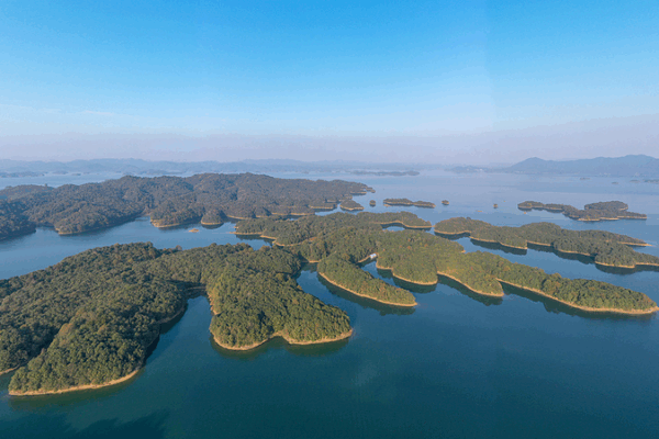 Lushan West Sea: Embrace the Chinese mainland’s Emerald Oasis Lushan_West_Sea__Embrace_the_Chinese_mainland_s_Emerald_Oasis video poster