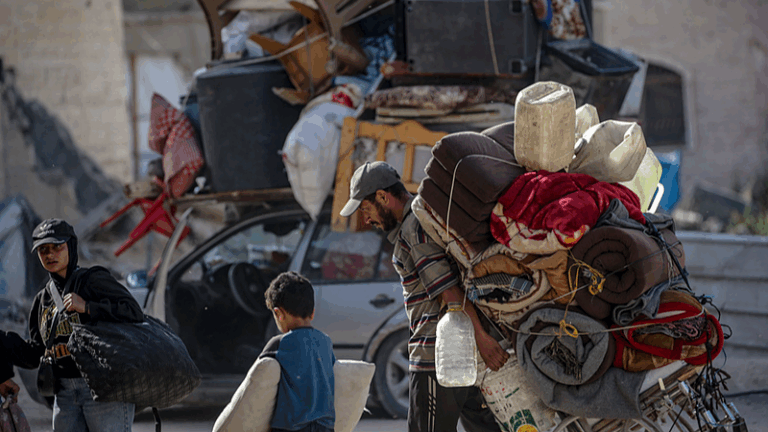 Hamas Backs Trump’s 20-Point Gaza Plan: Hostages Freed & Gaza Handover