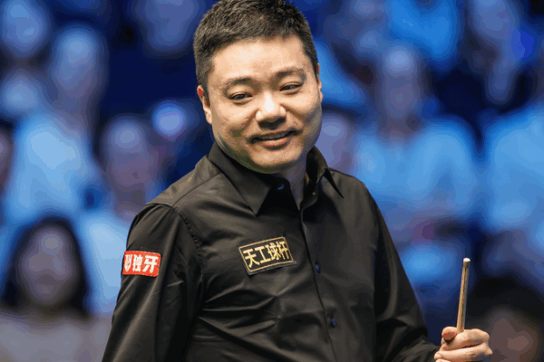 Ding Junhui Drives into Last 16 at Xi’an Grand Prix 🎱