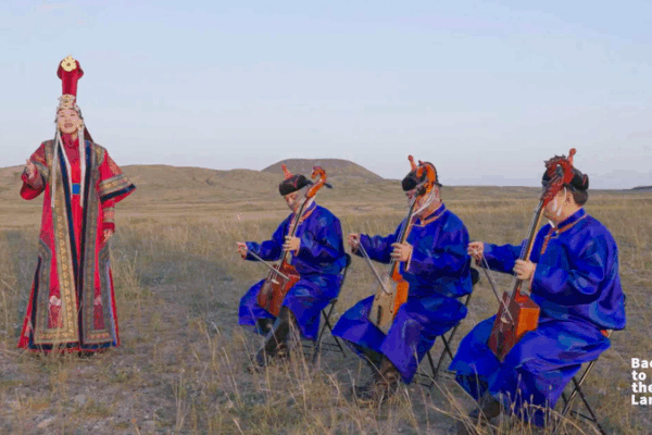 Morin Khuur: Soulful Horse-Head Fiddle of the Steppe Morin_Khuur__Soulful_Horse_Head_Fiddle_of_the_Steppe video poster