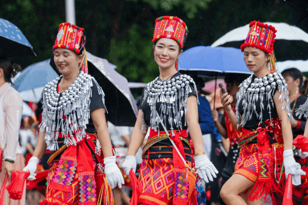 Munao Zongge Festival: Jingpo Culture in Full Swing Munao_Zongge_Festival__Jingpo_Culture_in_Full_Swing