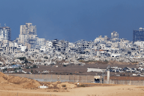 Israel and Hamas Greenlight Trump’s First Peace-Plan Phase 🕊️ Israel and Hamas Greenlight Trump's First Peace-Plan Phase 🕊️