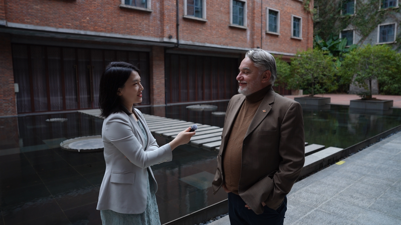 North Macedonian Ambassador Seeks Cultural Ties with Jingdezhen North_Macedonian_Ambassador_Seeks_Cultural_Ties_with_Jingdezhen video poster