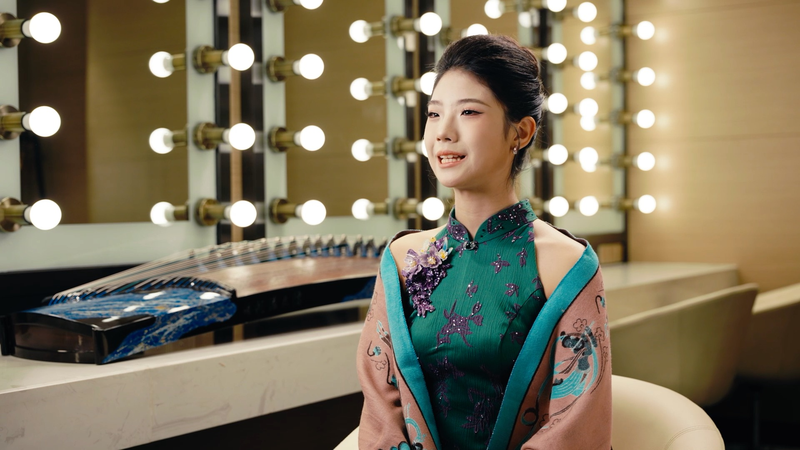 From Strings to Soul: Yang Yalin’s Guzheng Journey at the Golden Bell Awards video poster