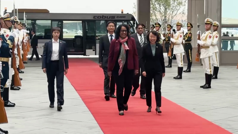 Sri_Lankan_PM_Lands_in_Beijing_for_Global_Women_Leaders_Summit video poster