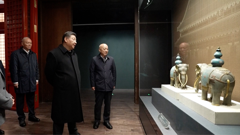 T2DAWXPU3U8A2Y4VZ53I - Namaste Headlines Xi Jinping Visits Palace Museum’s 100th Anniversary Exhibit video poster