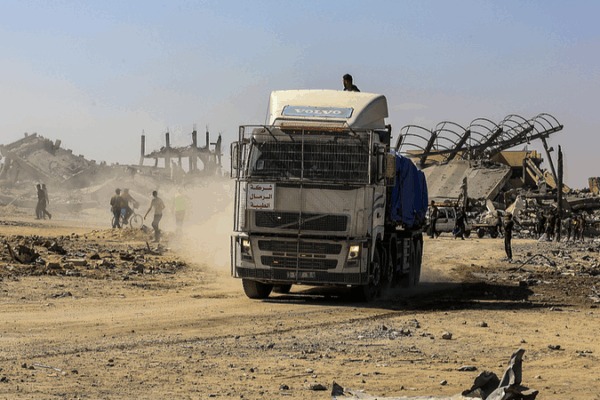 Trump Threatens Hamas as Gaza Truce Hangs in Balance Trump_Threatens_Hamas_as_Gaza_Truce_Hangs_in_Balance