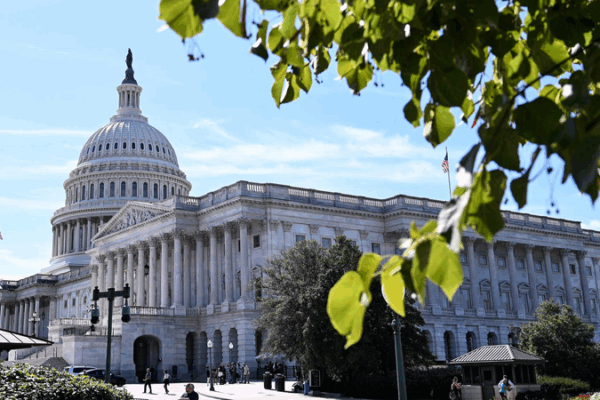 US Government Shuts Down Again: What Young Pros Need to Know US_Government_Shuts_Down_Again__What_Young_Pros_Need_to_Know