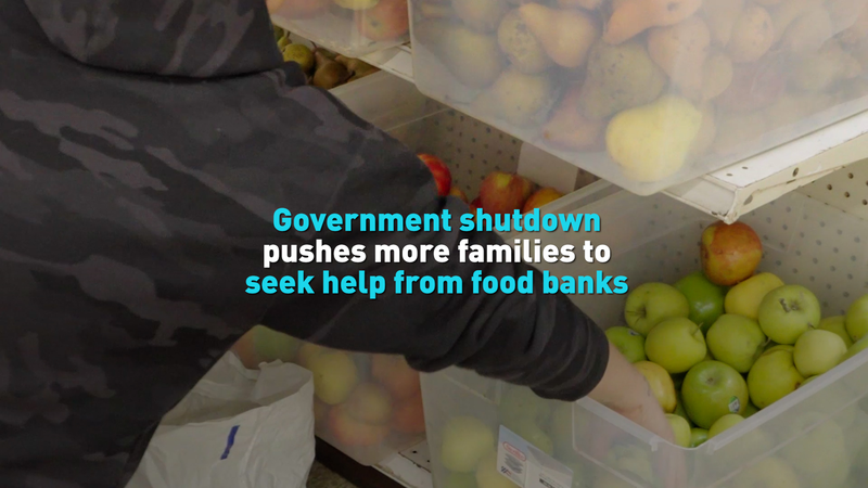 US_Shutdown_Spurs_Families_to_Turn_to_Food_Banks video poster
