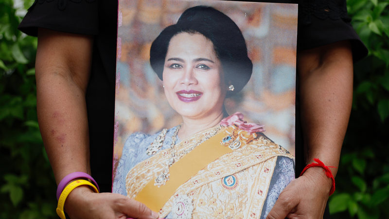 VDTK1RTN03C2MHT0FK3K - Namaste Headlines Xi Sends Condolences on Passing of Thailand’s Queen Mother Sirikit