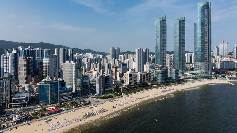WWRSS5NL81H4R8LVHCD9 - Namaste Headlines Xi Jinping Touches Down in Busan Ahead of APEC Leaders’ Meeting