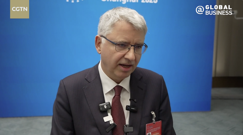 Why Multinational Giants Bet Big on the Chinese Mainland Why_Multinational_Giants_Bet_Big_on_the_Chinese_Mainland video poster