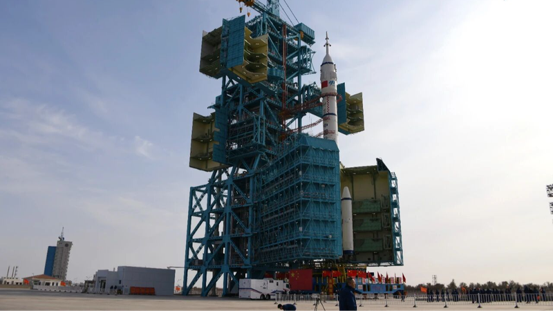 ZR0JSUE885X1AAK4TPRQ - Namaste Headlines Shenzhou-21 Manned Spaceship Gears Up for Launch 🚀