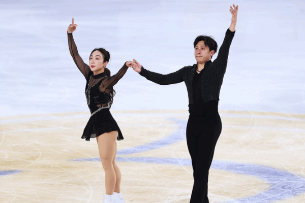 Sui & Han’s Epic Comeback at Cup of China ⛸✨ Sui & Han’s Epic Comeback at Cup of China ⛸✨