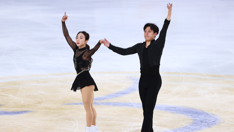ZVLY7WU7S3DAG3WWQ2SN - Namaste Headlines Sui & Han’s Epic Comeback at Cup of China ⛸✨