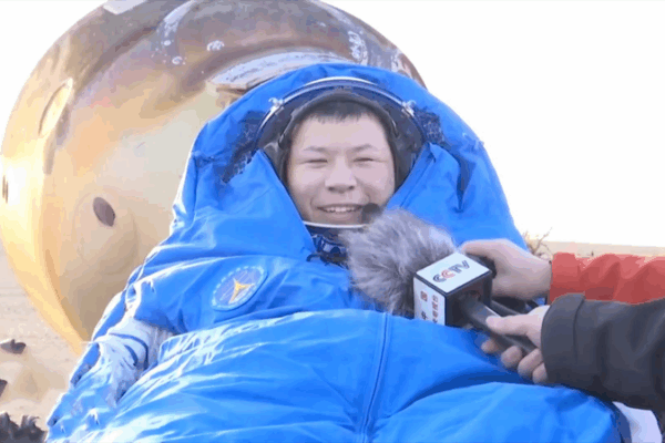 Shenzhou-20’s Third Astronaut Exits Return Capsule video poster