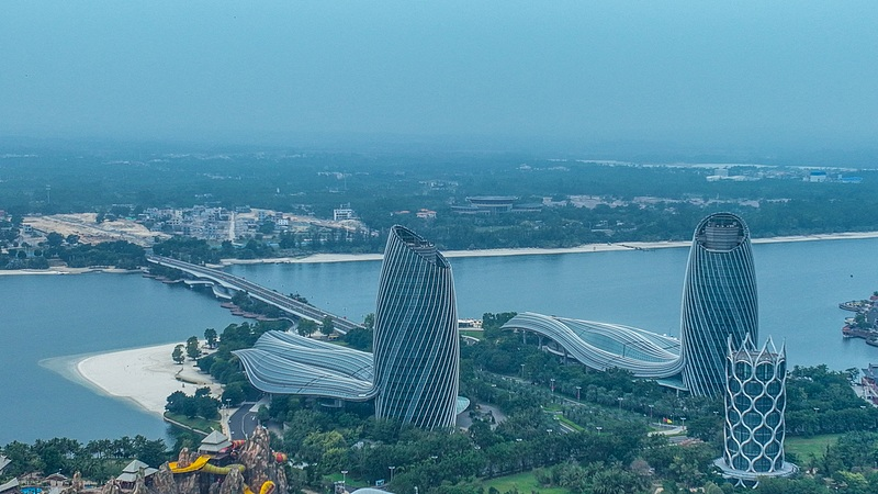 2ZKUBGYEF507WSYAFZ83 - Namaste Headlines Ocean Flower Island: Hainan’s Vibrant New Coastal Hub video poster