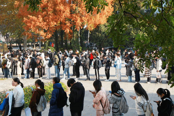 3_7M_Take_First_Civil_Service_Exam_After_Age_Cap_Rises_to_38