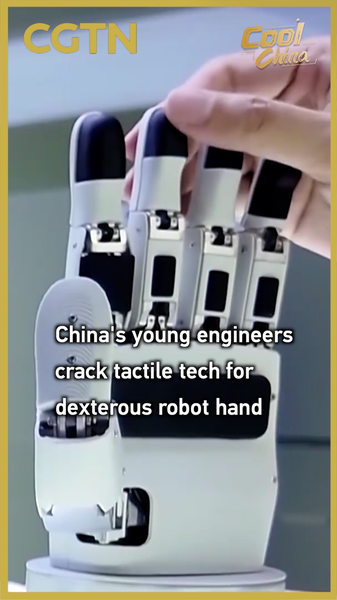 4RAX4GS7B0GO2L21XPWT - Namaste Headlines Shenzhen Team’s Robot Hand Feels with 1,140 Sensors video poster
