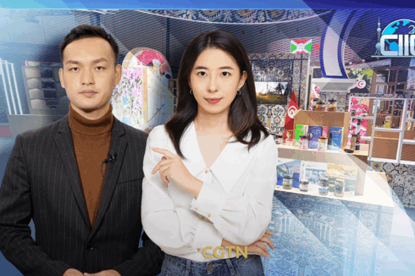 Spice Up Your Feed: Live Tour of Middle Eastern Delights at CIIE 🤩 video poster