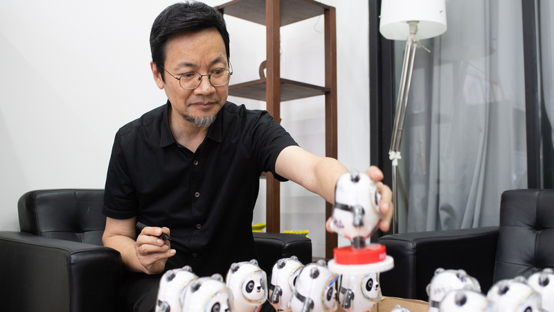 897YEXATLTD2YTCXLTP6 - Namaste Headlines Bing Dwen Dwen Designer on Emblem vs Mascot Magic at China’s National Games