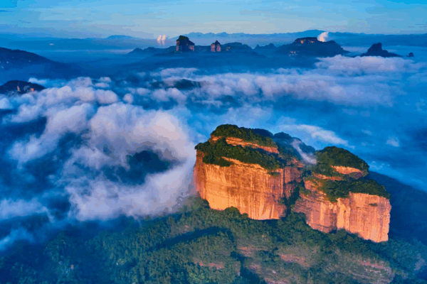 8_Majestic_Peaks__Including_Huangshan__Join_World_Famous_Tourism_Mountains