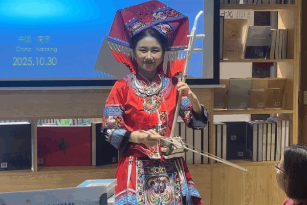 Bringing_China_s_Living_Heritage_to_Life_with_Art___Innovation